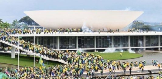 برازيل ۾ پرتشدد مظاهرا،