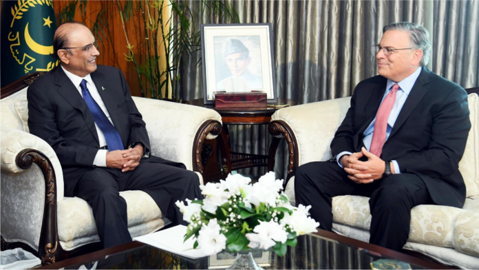 صدر آصف زرداري ۽ آمريڪي سفير ڊونلد بلوم وچ ۾ ملاقات